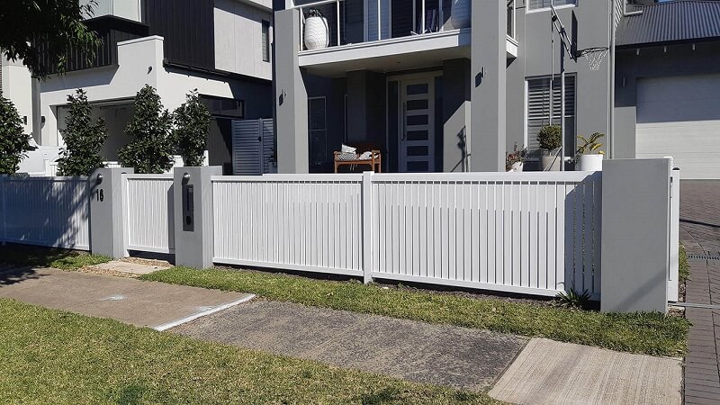 Choosing the Right Commercial Fencing in Melbourne: A 2025 Buyer’s Guide